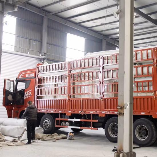 Geotessile con ago a fibra corta in polipropilene resistente da 300 g, 350 g, 400 g per uso stradale